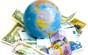 Потрібно ретельно відбирати компанію – посередника