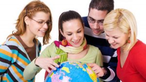 Українців навчатимуть не звертатися до нелегальних кадрових агентств