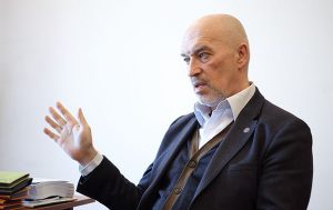 МінАТО займеться працевлаштуванням переселенців за кордоном