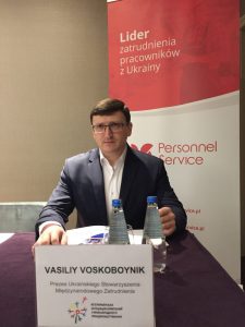 Прес-реліз: українці працюють в Польщі, але планують жити в Україні