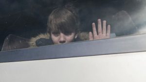 «У класі, де навчається моя донька, з 13 хлопців лишився 1». Експерт із міграції про дозвіл Зеленського перетинати кордон до 22 років