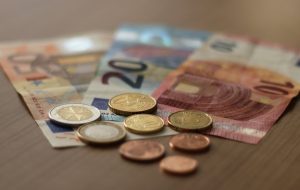 Польща змінює правила фінансової підтримки українців: що чекає на біженців