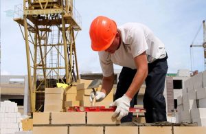 Скільки індійців і бангладешців вже працюють в Україні — відповідь Міграційної служби