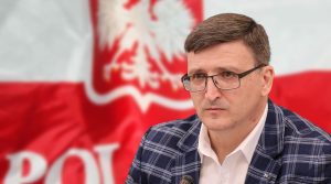 Українці не поспішатимуть залишати Польщу: вирішальними є робота й житло